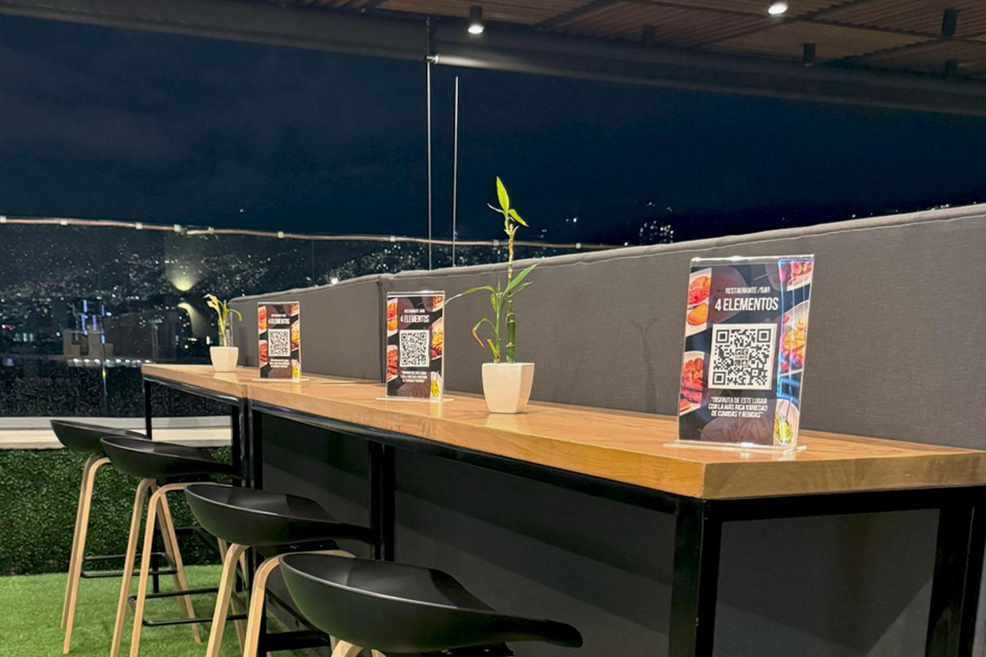 4 Sur Hotel Medellín Dış mekan fotoğraf